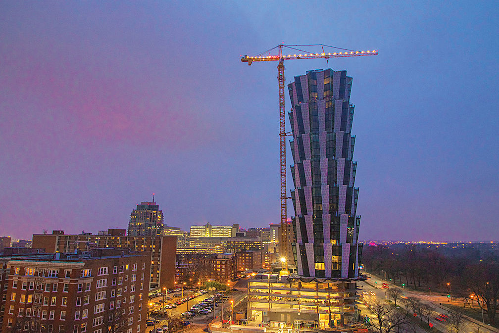100-Building-002.jpg
